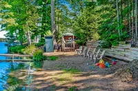 Pine & Paddle Hotel a St. Germain