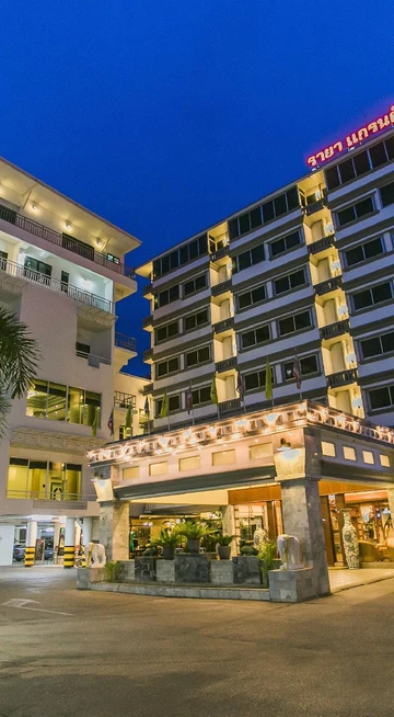 รูปภาพของโรงแรมรายาแกรนด์