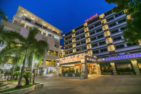 Raya Grand Hotel Các khách sạn gần Wat Suan Phrik Thai