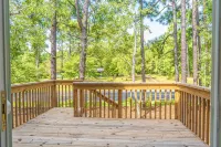 River Birch at Ducks Landing Hotels in Aberdeen