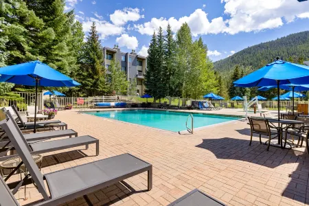 Stunning Lake and Mountain Views with Private Patios - Spacious Retreat