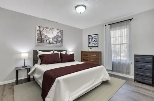 Enjoy Savannah 3BR w/King Bed