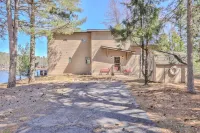 Shoreview Sunset Cottage