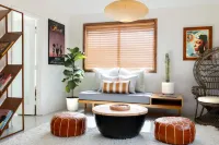 Sauna, Cowboy Pool and Stunning Views - Serene Desert Retreat