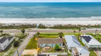 Gulf View Balcony and Cozy Living Area - Charming Beach House Escape Hotels in Port St. Joe