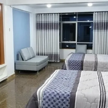 San Isidro Grand Hotel Отели в г. Наска