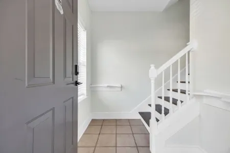 3 bedroom 2 bath,  Southern and beach style apt comfortable for whole family Отели в г. Ред Хилл