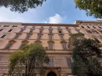 Roman Holiday Suites Hotels near The Coliseum