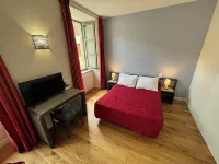 Logis Hôtels - Hostellerie des Lauriers - Hôtel et Restaurant