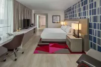 The Summit Hotel Hotels near Cincinnati Reds Hall Of Fame And Museum