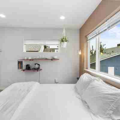 Ballard's Sweet Suites Rooms