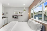 Ballard's Sweet Suites Hotels in 