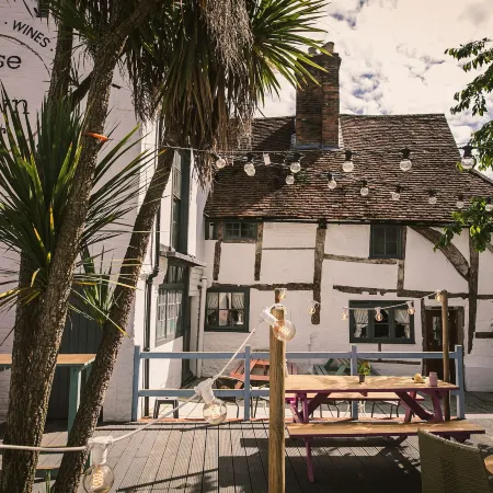 The Rose & Crown
