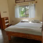 Bushbaby Lodge - parking