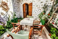 Elia Woodstone Houses