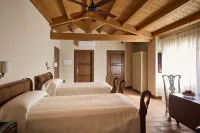 Los Apartamentos del Palacio โรงแรมใน