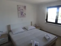 Ilsad Apartments. Apartment with Pool 80 Meters from Sea. Great Location - Homestays
