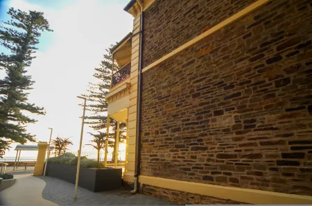 Seafield Tower Glenelg Apartment No 1