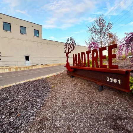 Oakley Square 3Br Charmer - Total Walkability 3 Bedroom Home by RedAwning
