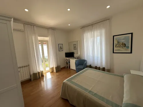 Hotel l'Isola Hotels in Santa Marinella