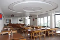 Oak Trek resort فنادق في Lansdowne