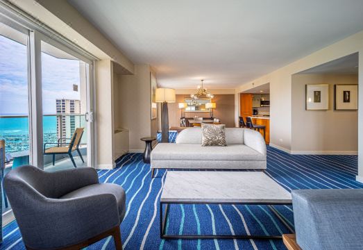 1. 알라 모아나 호..