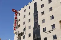 Queen Plaza Hotel