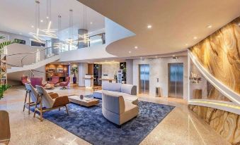 Completo em Hotel Localização Perfeita