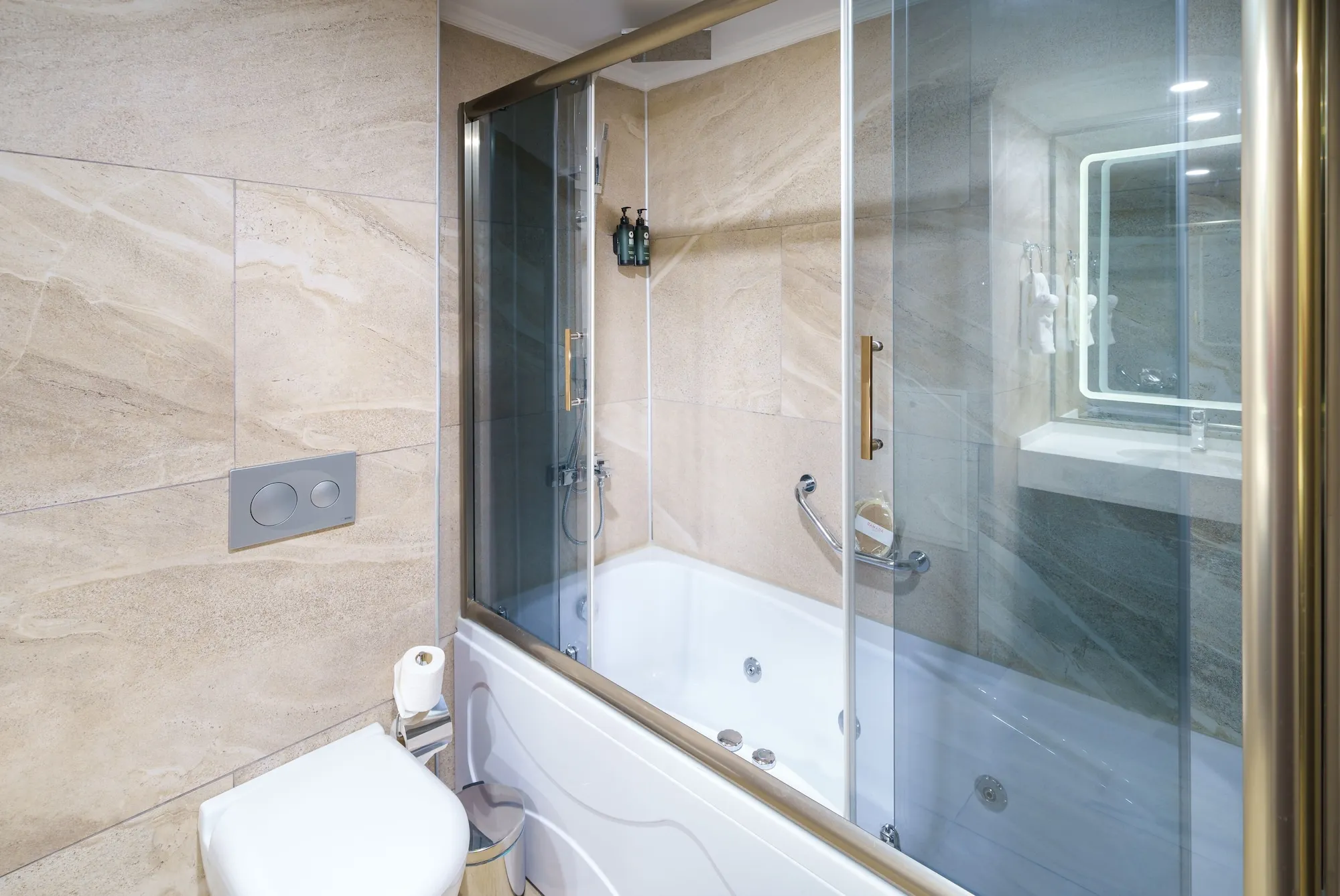 Ramada Plaza by Wyndham Silivri Zimmer Photos