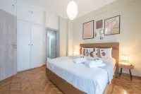 수프렘 스위트 위스 발코니 바이 클라우드키스 콜로나키 호텔