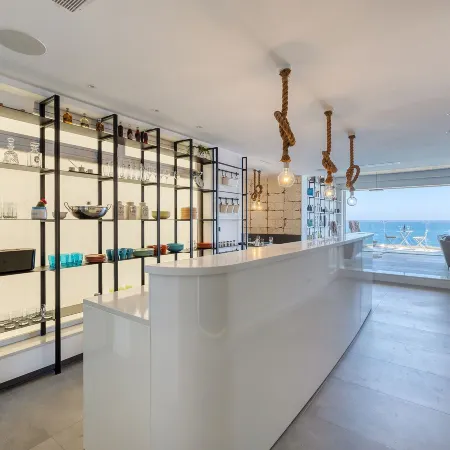 Superb Seafront Family Apartment by Buena Vista