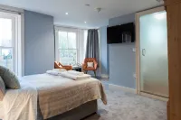 The Boarding House Hotels in Halesworth