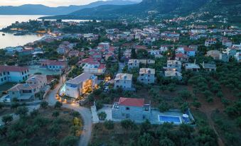 Kannas Mani-Luxury Suites- Adults Friendly 14+