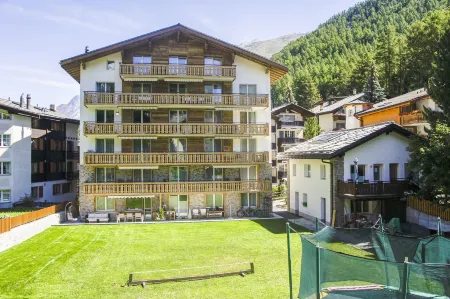 Matterhorngruss Apartments Отели рядом со станцией Riffelberg
