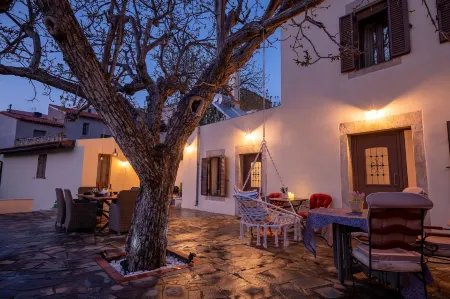 Walnut Tree Villa Ano Archanes-10km from Heraklion