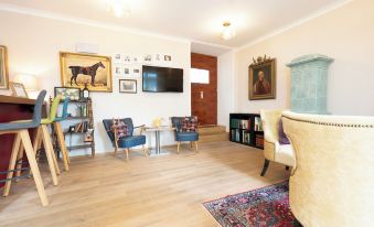 Das Jedermann Boutiquehotel Mit Stadtgarten