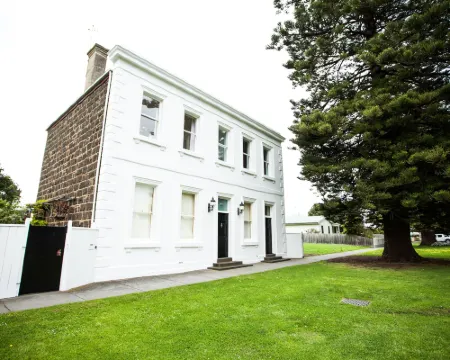 Old Market Inn Hotels in Port Fairy