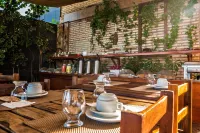Pousada Ponta Da Pedra - Breakfast