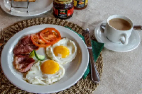 เอซูลวินิ กาเม่ ลอดจ์