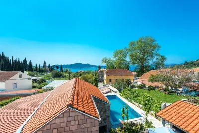 Villa Mia Hotels near Villa Aurora (Nardelli Mansion)