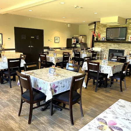 Midland Inn & Suites Hotels in Simcoe County