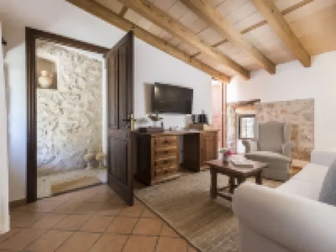 Ca'n Beneït Hotels in Selva