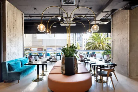 Skylark, Aluma Hotels & Resorts