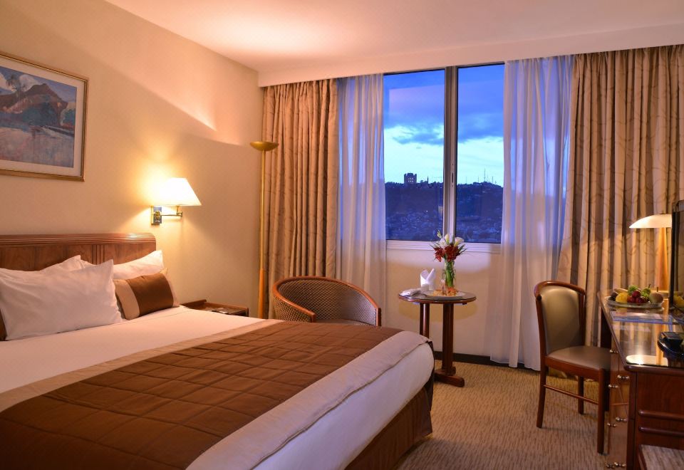 Madareem Crown Hotel Over view