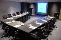 Check Inn Suite Hotel & Spa