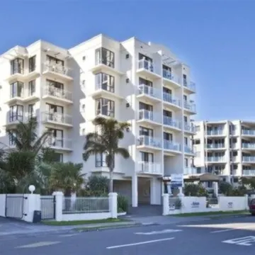 The Atrium Hotels near Mt Maunganui Cenotaph