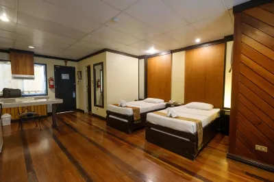 Lispher Inn Hotels in 