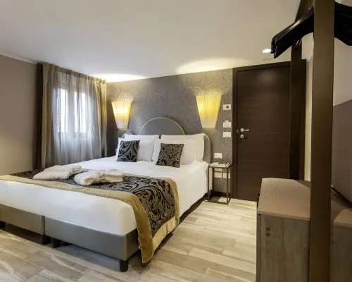 Alle Guglie Boutique Hotel Hotels near Ghetto Nuovo