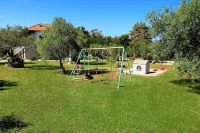 Dionysus Apartments & Suites