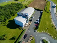ibis budget Orléans Ouest Meung-sur-Loire Hôtels à proximité de : Château de l'Émerillon